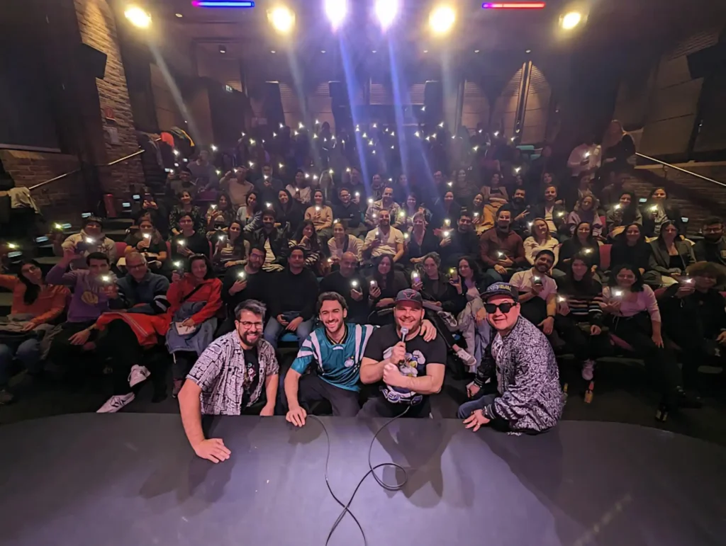 Stuttgart en Español #7 - Comedia Stand-up, Publikum im Hintergrund, Stand-Up Comedy auf spanisch im Theater am Olgaeck, Stuttgart